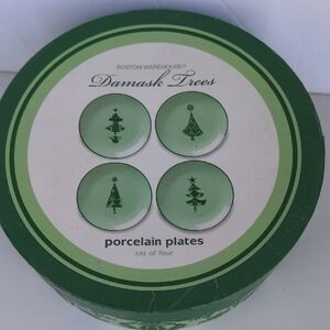 Boston Warehouse Green Porcelain Plates Set